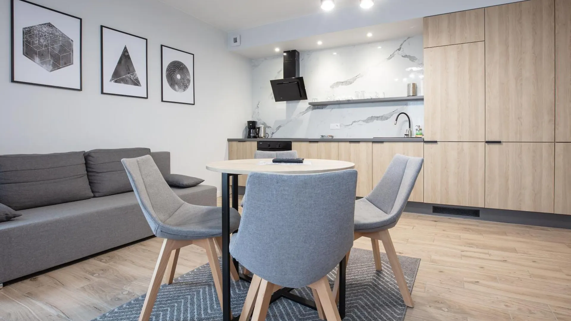 Baltic Apartments Seaside Towers Гданьск