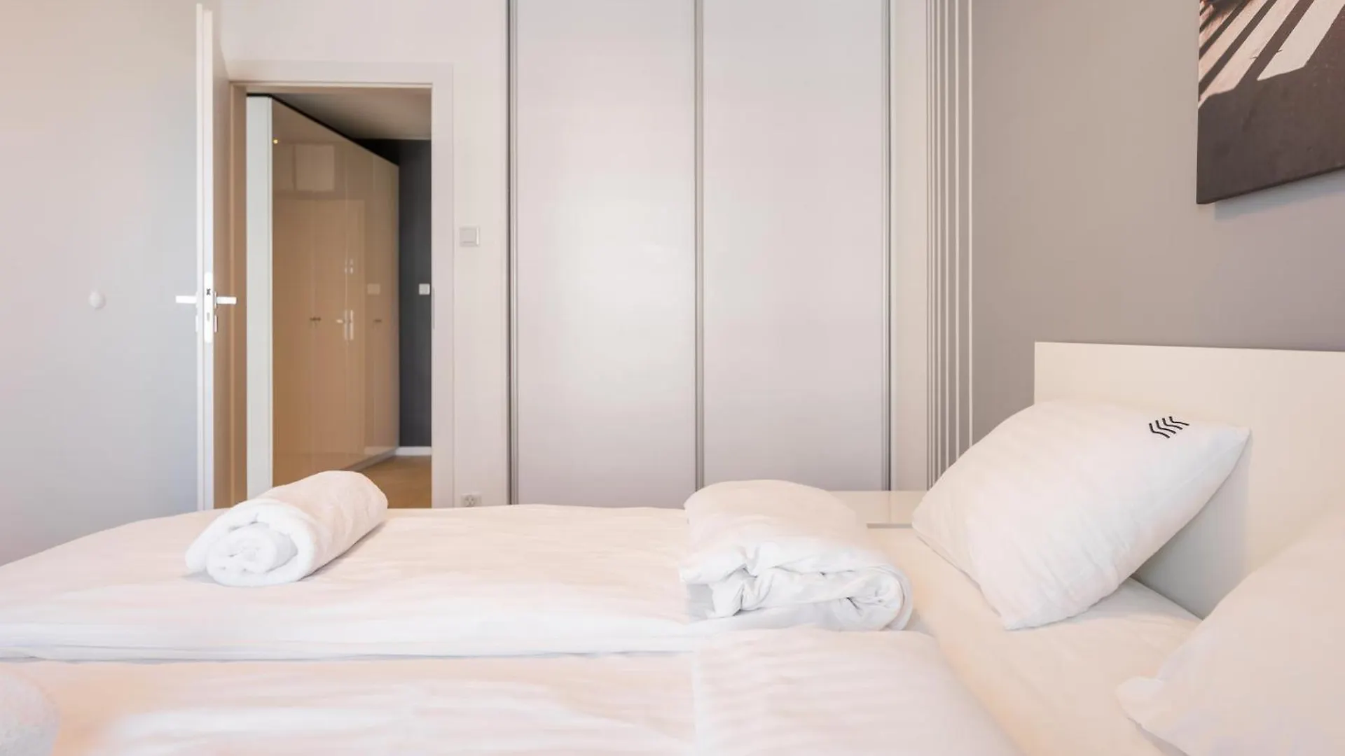 Baltic Apartments Seaside Towers Гданьск Польша