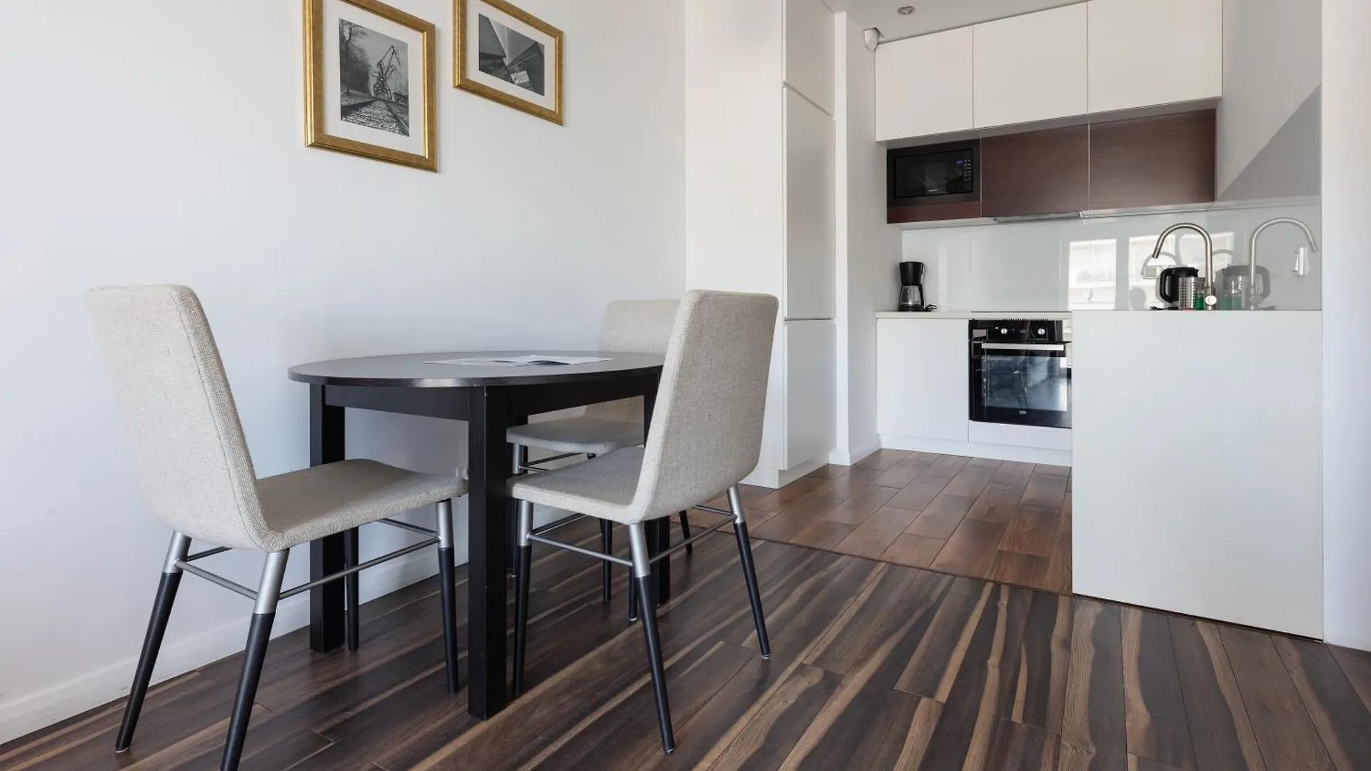 Baltic Apartments Seaside Towers Гданьск